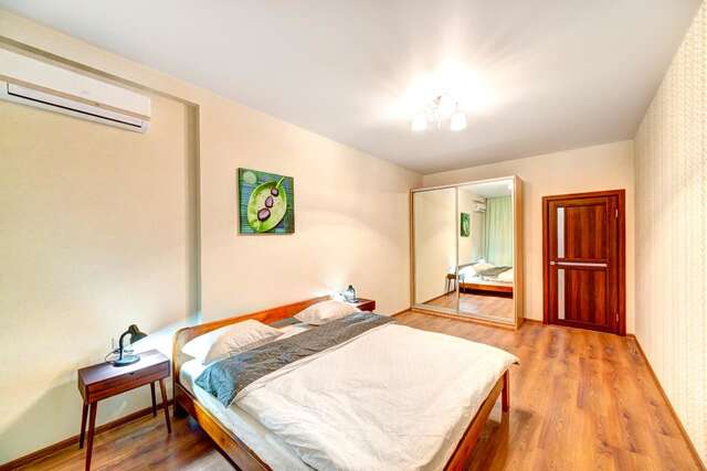 Апартаменты Two bedroom Apartments in the French Quarter Киев-3